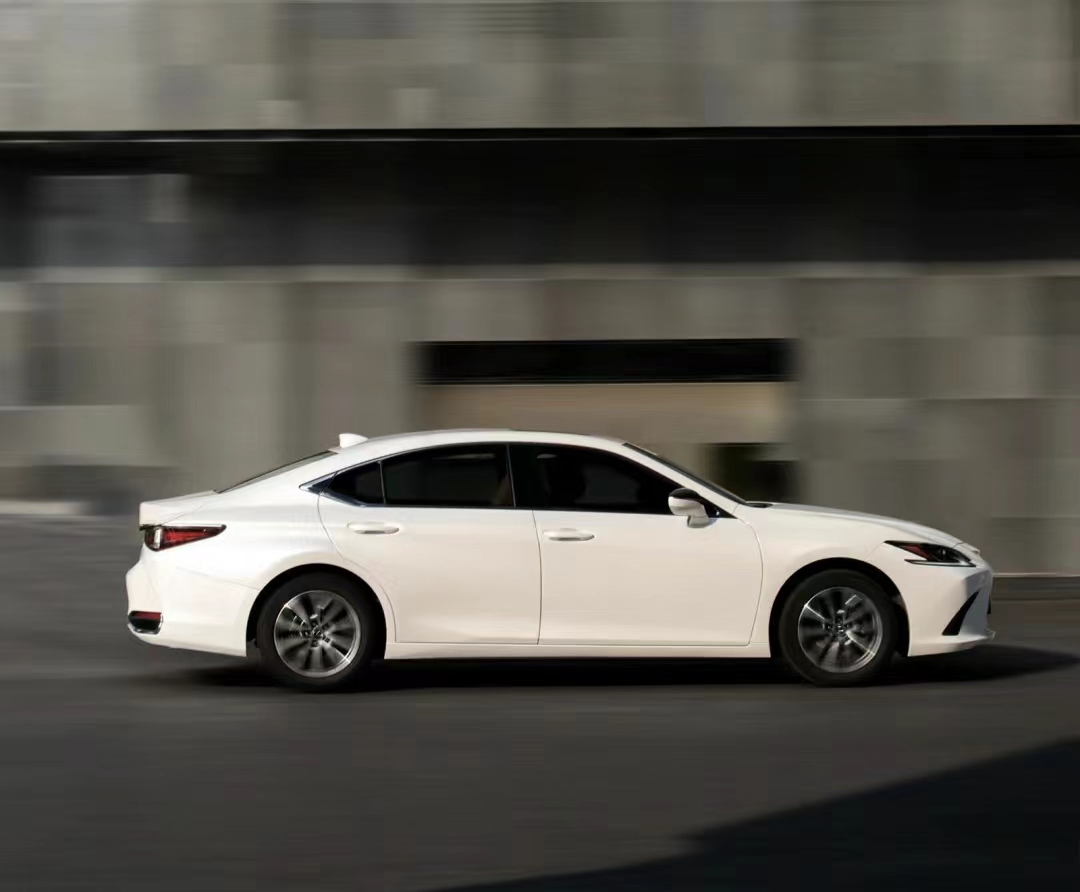 雷克薩斯ES顔值哇塞、價格更哇塞!!!(圖3) 雷克薩斯ES顔值哇塞、價格更哇塞!!!(圖3)