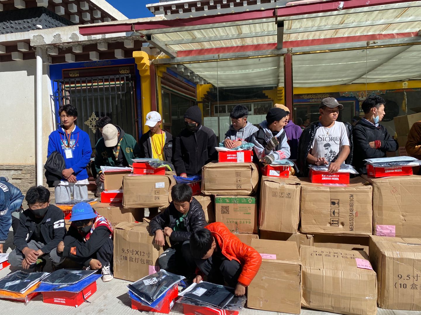 鴻粵公益回顧丨家國(guó)同歡月同圓 溫暖滿載甘孜州(圖7) 鴻粵公益回顧丨家國(guó)同歡月同圓 溫暖滿載甘孜州(圖7)