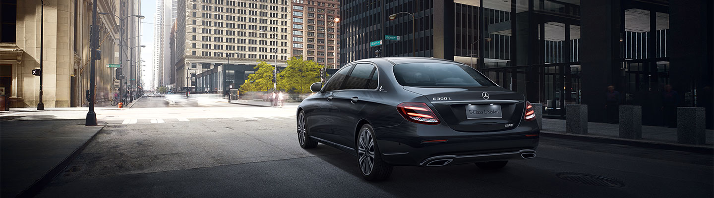 E 350 L 4MATIC 轎車(圖12) 設計(jì)的智能,樂行千裡(lǐ)