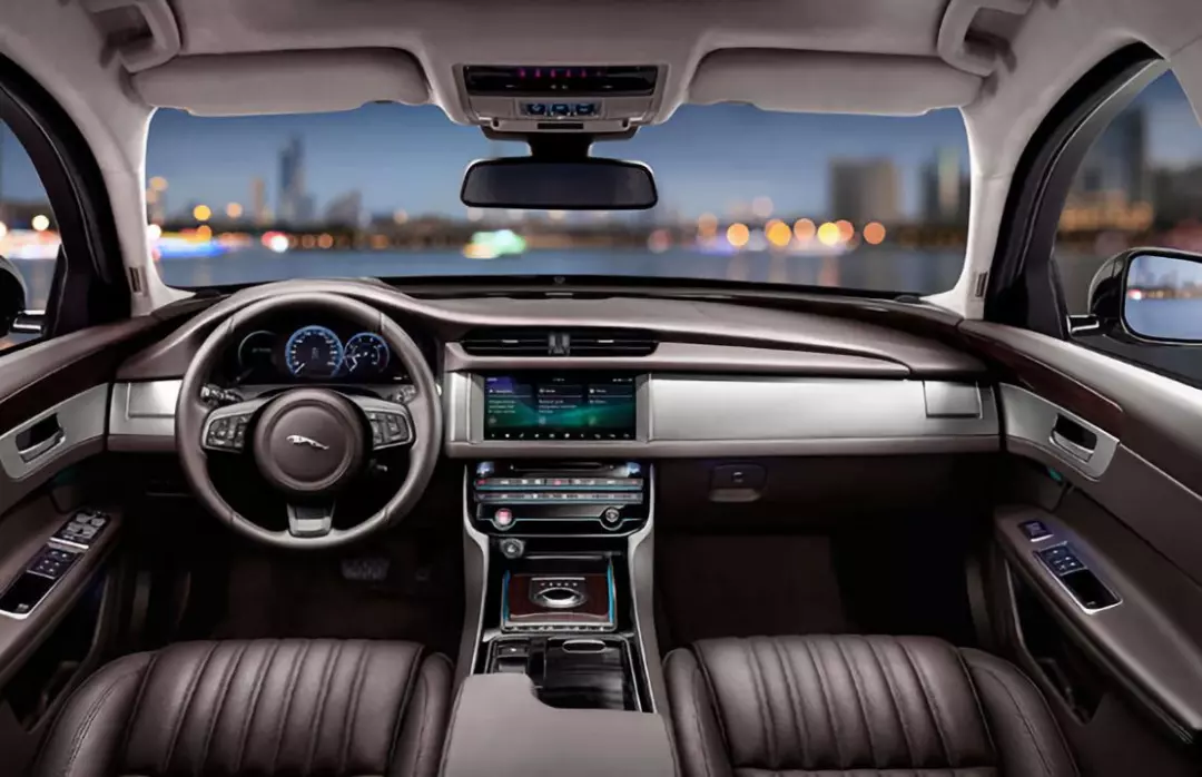 傳承豪華,貴族獨有,全新捷豹XFL引領商務轎車運動新時尚!(圖3) 傳承豪華,貴族獨有,全新捷豹XFL引領商務轎車運動新時尚!(圖3)