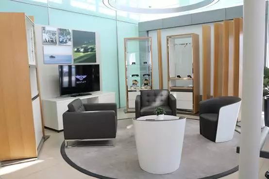 榮譽丨熱(rè)烈祝賀賓利廣州-體(tǐ)育中心榮獲“最具潛力經銷商”及“卓越售後經銷商”兩項殊榮(圖7) 榮譽丨熱(rè)烈祝賀賓利廣州-體(tǐ)育中心榮獲“最具潛力經銷商”及“卓越售後經銷商”兩項殊榮(圖7)