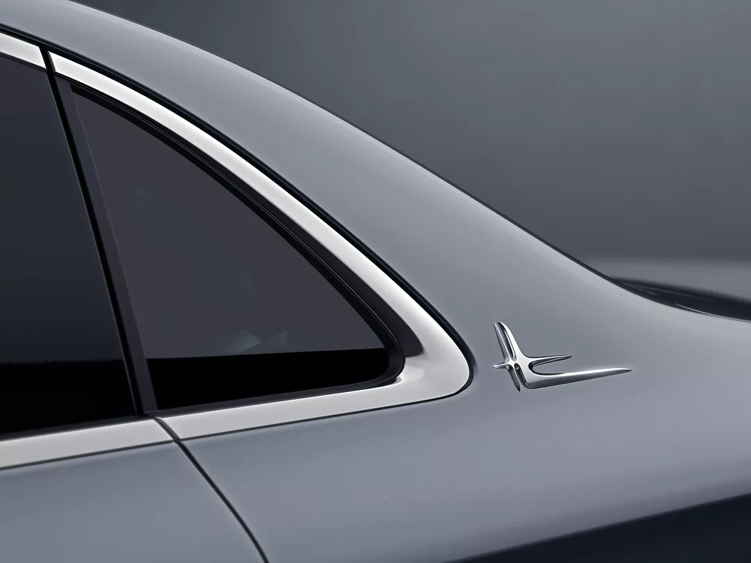 智者,大(dà)成丨新款梅賽德斯-奔馳E級車煥“芯”上市 再領豪華行政座駕典範(圖17) 智者,大(dà)成丨新款梅賽德斯-奔馳E級車煥“芯”上市 再領豪華行政座駕典範(圖17)