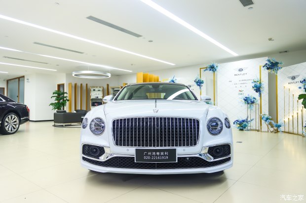 全新賓利飛馳,馳騁于天地間(圖1) 全新賓利飛馳,馳騁于天地間(圖1)