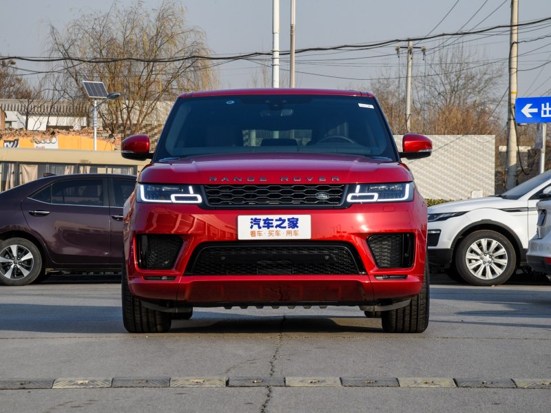 路(lù)虎攬勝運動版