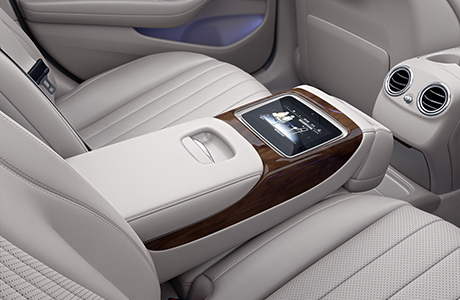 長軸距E級轎車(圖3) 長軸距E級轎車(圖3)