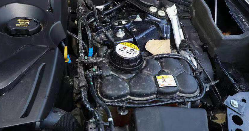 高端SUV捷豹F-PACE,成功人(rén)士的必然選擇(圖4) 高端SUV捷豹F-PACE,成功人(rén)士的必然選擇(圖4)