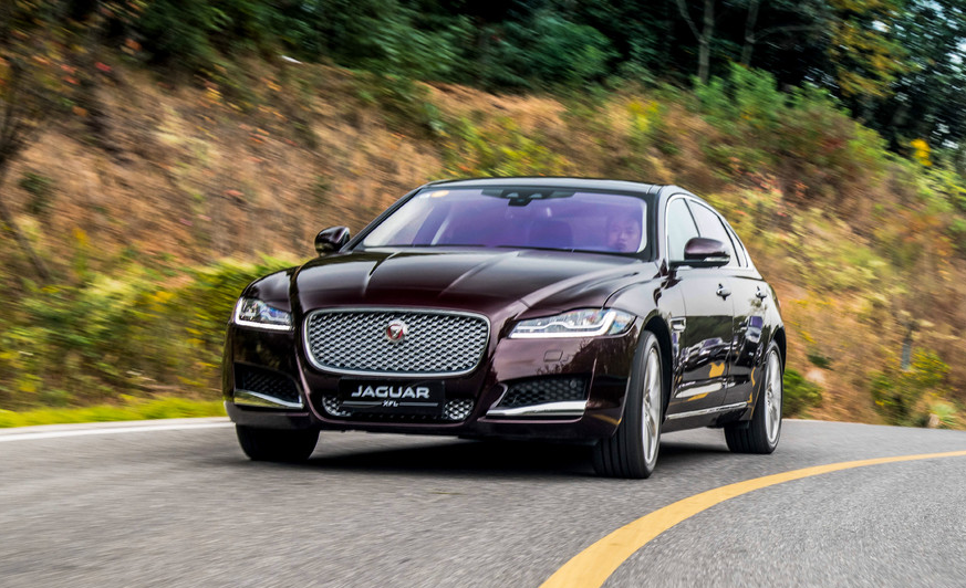 捷豹XFL紳士風(fēng)引爆全場,寶馬5系靠邊站(zhàn)(圖2) 捷豹XFL紳士風(fēng)引爆全場,寶馬5系靠邊站(zhàn)(圖2)