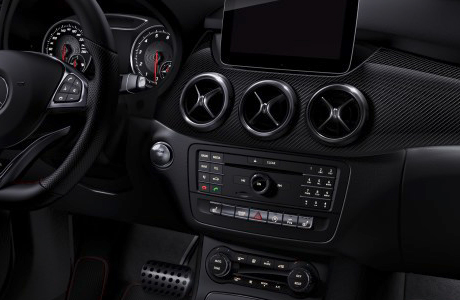 無鑰匙啓動（KEYLESS-GO）啓動功能，前路(lù)一觸即發